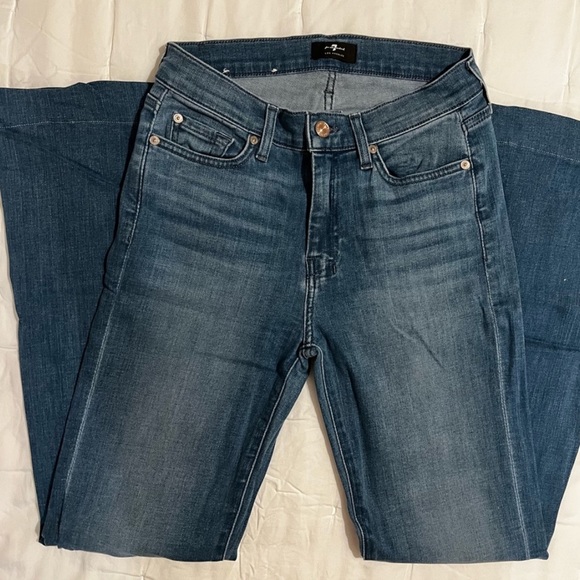 Wide Leg Jeans - Picture 1 of 5